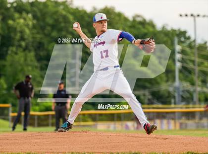 Thumbnail 3 in Harrison County vs. Montgomery County photogallery.