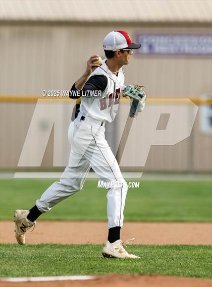 Thumbnail 3 in Harrison County vs. Montgomery County photogallery.
