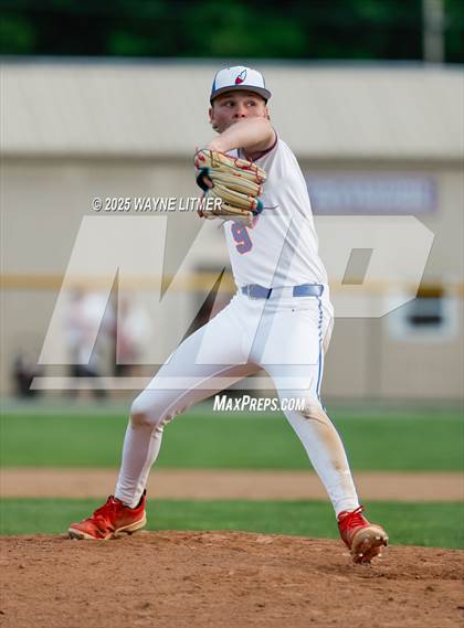 Thumbnail 1 in Harrison County vs. Montgomery County photogallery.