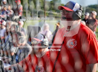 Thumbnail 3 in Harrison County vs. Montgomery County photogallery.