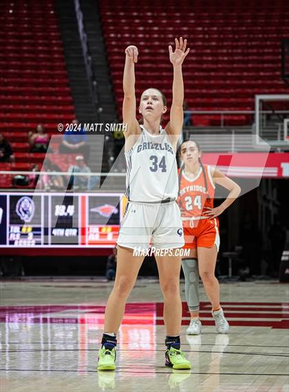 Thumbnail 3 in Copper Hills vs. Skyridge (UHSAA 6A Semifinal) photogallery.