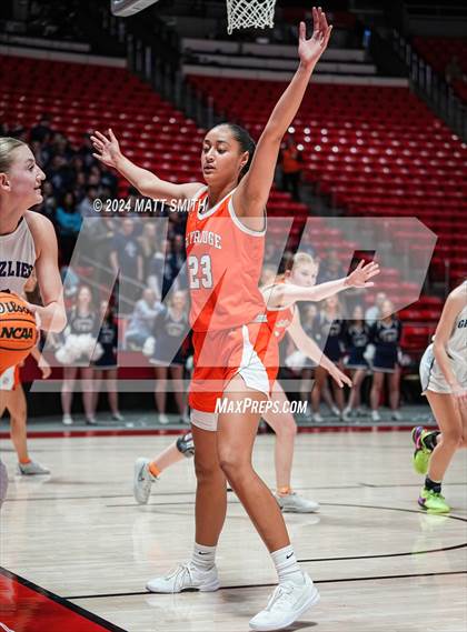 Thumbnail 2 in Copper Hills vs. Skyridge (UHSAA 6A Semifinal) photogallery.