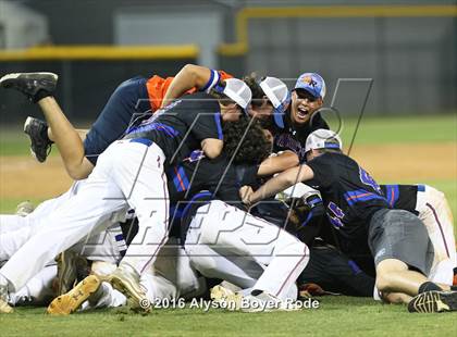 Thumbnail 2 in Marvin Ridge vs. Topsail (NCHSAA 3A Final, Game 3) photogallery.