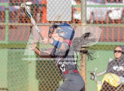 Thumbnail 3 in El Toro vs. Herriman (Dave Kops Tournament of Champions) photogallery.