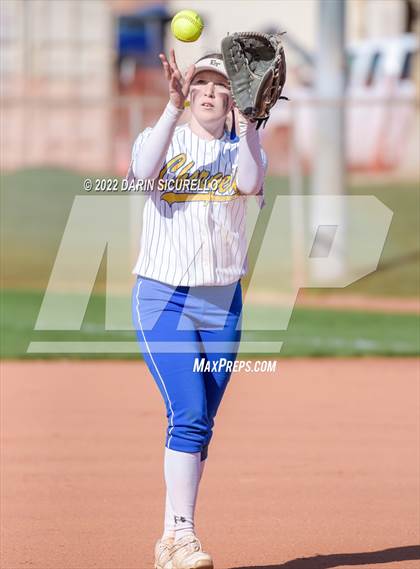 Thumbnail 2 in El Toro vs. Herriman (Dave Kops Tournament of Champions) photogallery.