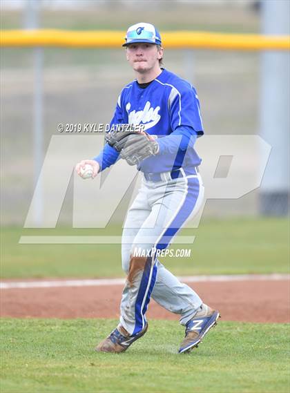 Thumbnail 3 in Detroit vs Honey Grove (Blue Ridge Tournament) photogallery.