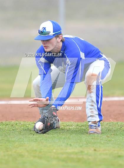 Thumbnail 2 in Detroit vs Honey Grove (Blue Ridge Tournament) photogallery.