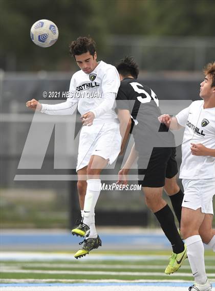 Thumbnail 1 in Foothill @ Villa Park photogallery.