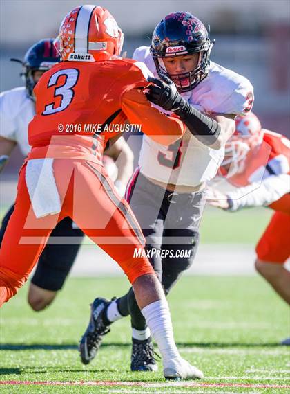 Thumbnail 3 in Coppell vs. Rockwall (UIL 6A Area Playoff) photogallery.
