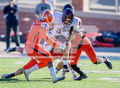 Thumbnail 2 in Coppell vs. Rockwall (UIL 6A Area Playoff) photogallery.
