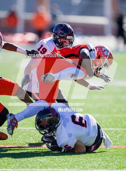 Thumbnail 1 in Coppell vs. Rockwall (UIL 6A Area Playoff) photogallery.
