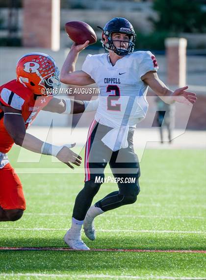 Thumbnail 3 in Coppell vs. Rockwall (UIL 6A Area Playoff) photogallery.