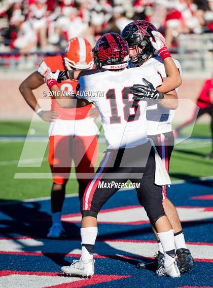 Thumbnail 1 in Coppell vs. Rockwall (UIL 6A Area Playoff) photogallery.