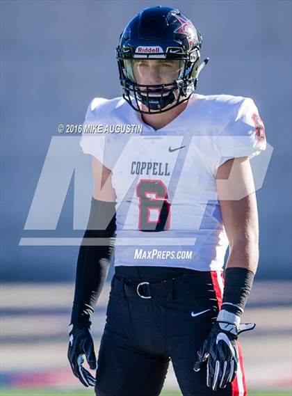 Thumbnail 2 in Coppell vs. Rockwall (UIL 6A Area Playoff) photogallery.