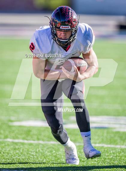 Thumbnail 3 in Coppell vs. Rockwall (UIL 6A Area Playoff) photogallery.