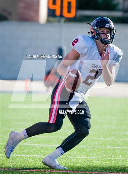 Thumbnail 3 in Coppell vs. Rockwall (UIL 6A Area Playoff) photogallery.