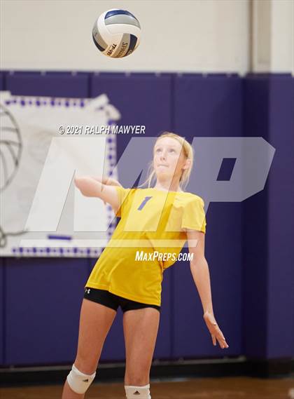 Thumbnail 2 in Navarro @ Boerne photogallery.