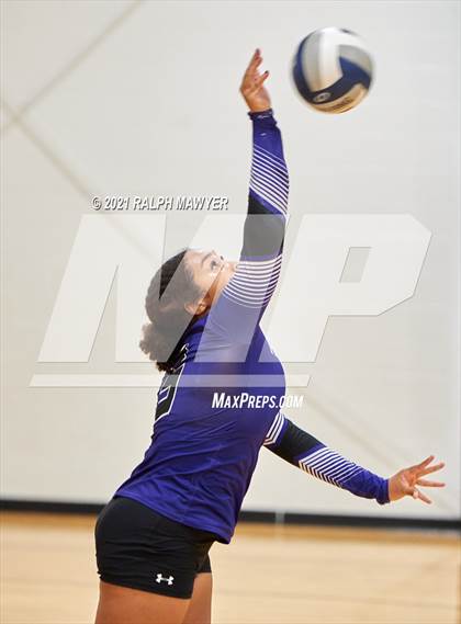 Thumbnail 1 in Navarro @ Boerne photogallery.