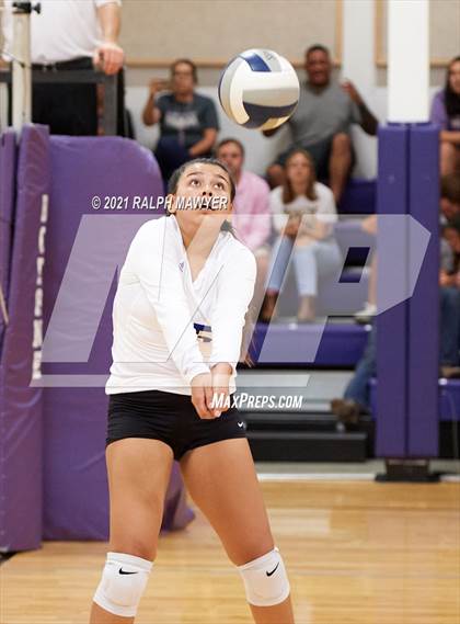 Thumbnail 3 in Navarro @ Boerne photogallery.