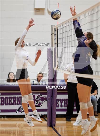 Thumbnail 1 in Navarro @ Boerne photogallery.