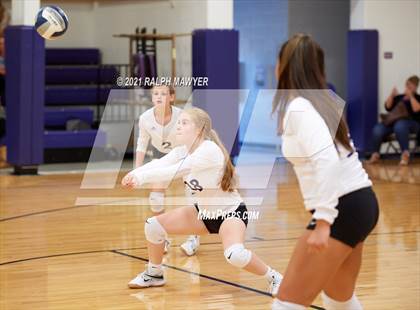 Thumbnail 3 in Navarro @ Boerne photogallery.