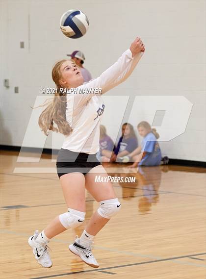 Thumbnail 3 in Navarro @ Boerne photogallery.
