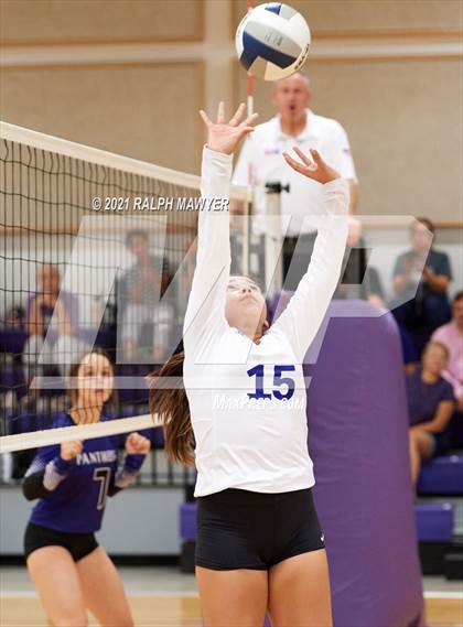 Thumbnail 2 in Navarro @ Boerne photogallery.