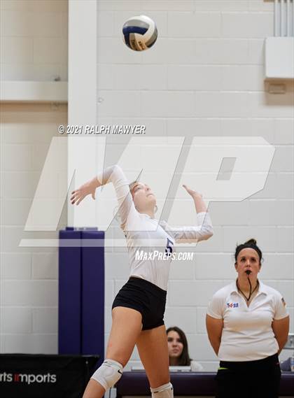 Thumbnail 1 in Navarro @ Boerne photogallery.