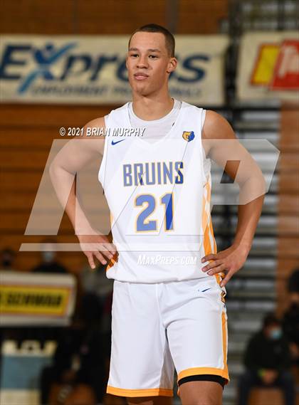 Thumbnail 2 in Barlow vs. Roosevelt (Les Schwab Invitational) photogallery.