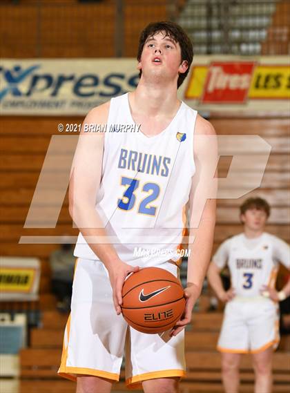 Thumbnail 1 in Barlow vs. Roosevelt (Les Schwab Invitational) photogallery.