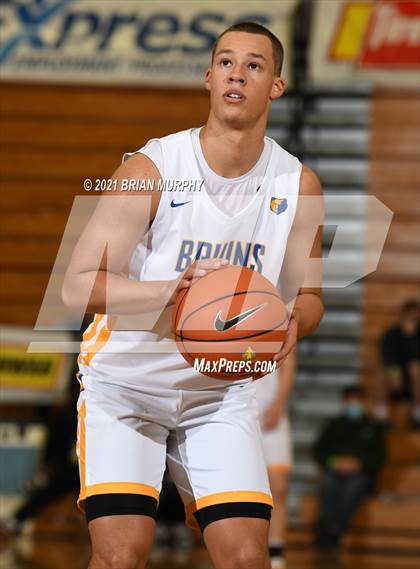 Thumbnail 1 in Barlow vs. Roosevelt (Les Schwab Invitational) photogallery.