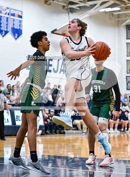Thumbnail 3 in Lewisburg vs Central Columbia (PIAA District 4 Class 4A Quarterfinal) photogallery.