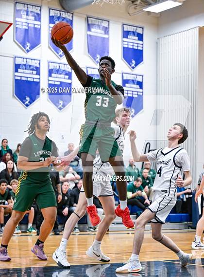 Thumbnail 2 in Lewisburg vs Central Columbia (PIAA District 4 Class 4A Quarterfinal) photogallery.