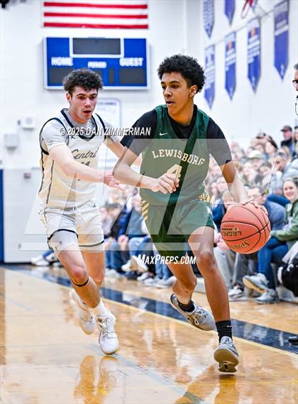 Thumbnail 1 in Lewisburg vs Central Columbia (PIAA District 4 Class 4A Quarterfinal) photogallery.