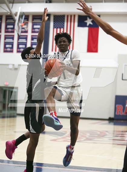 Thumbnail 3 in Lake Ridge vs. Wylie East (Denton Ryan Holiday Showcase) photogallery.