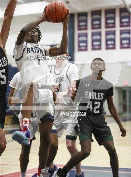 Thumbnail 1 in Lake Ridge vs. Wylie East (Denton Ryan Holiday Showcase) photogallery.