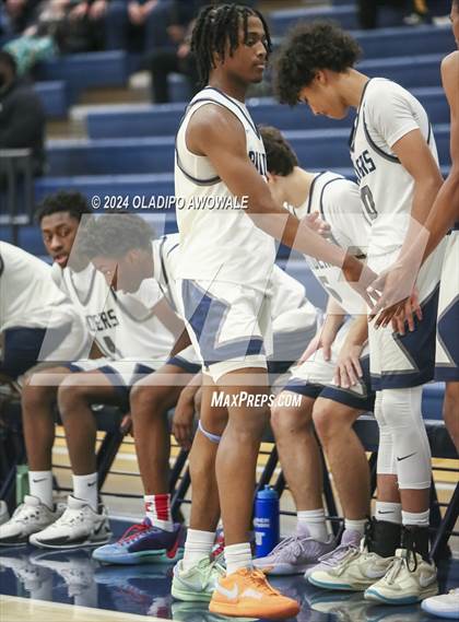 Thumbnail 1 in Lake Ridge vs. Wylie East (Denton Ryan Holiday Showcase) photogallery.