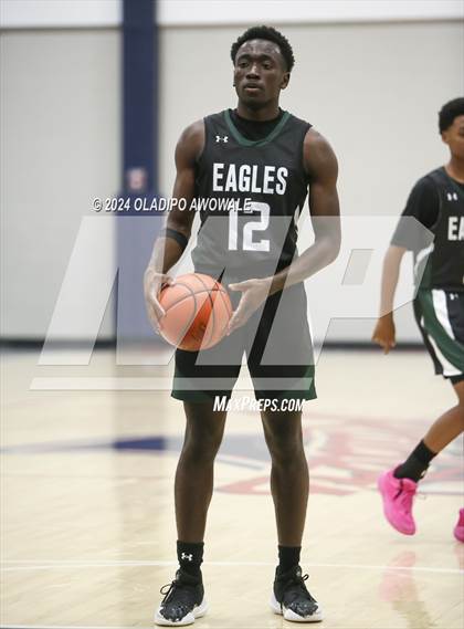 Thumbnail 2 in Lake Ridge vs. Wylie East (Denton Ryan Holiday Showcase) photogallery.