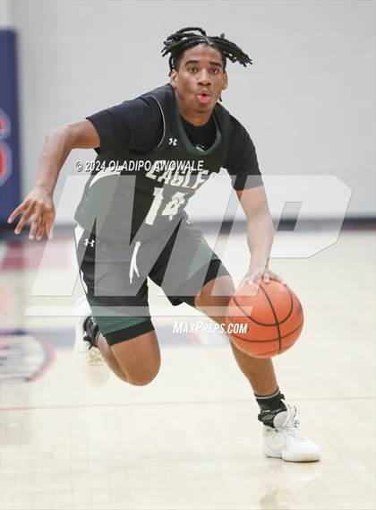 Thumbnail 1 in Lake Ridge vs. Wylie East (Denton Ryan Holiday Showcase) photogallery.