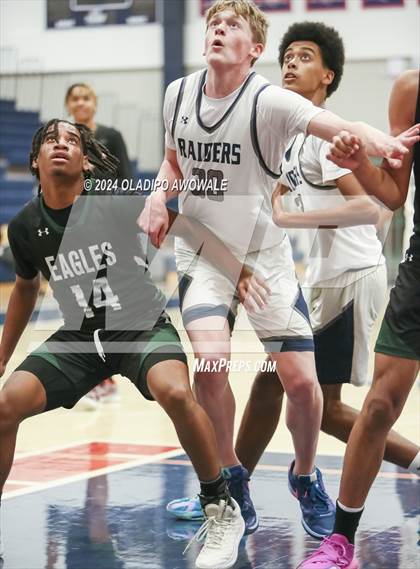 Thumbnail 3 in Lake Ridge vs. Wylie East (Denton Ryan Holiday Showcase) photogallery.