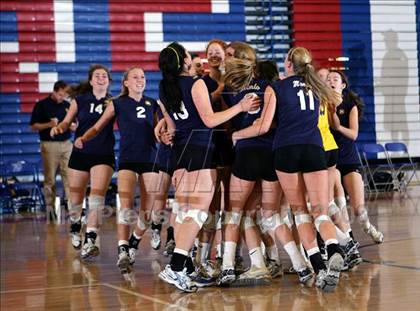 Thumbnail 1 in Harbor vs. Menlo (CIF CCS D4 Final) photogallery.