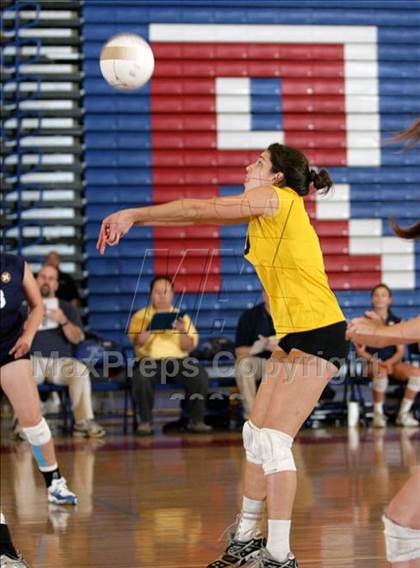 Thumbnail 1 in Harbor vs. Menlo (CIF CCS D4 Final) photogallery.
