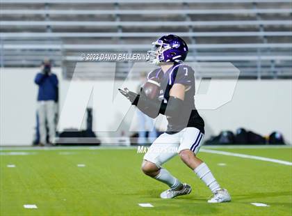 Thumbnail 2 in Bells vs. Jacksboro (UIL 3A DII Area Playoff) photogallery.
