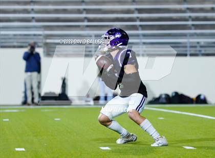 Thumbnail 1 in Bells vs. Jacksboro (UIL 3A DII Area Playoff) photogallery.