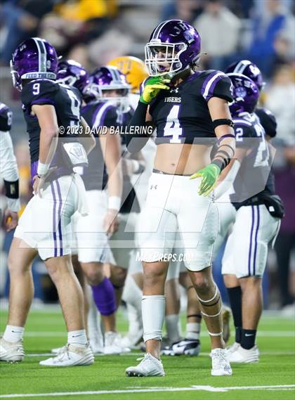 Thumbnail 1 in Bells vs. Jacksboro (UIL 3A DII Area Playoff) photogallery.