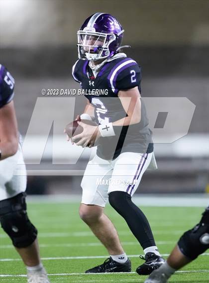 Thumbnail 1 in Bells vs. Jacksboro (UIL 3A DII Area Playoff) photogallery.
