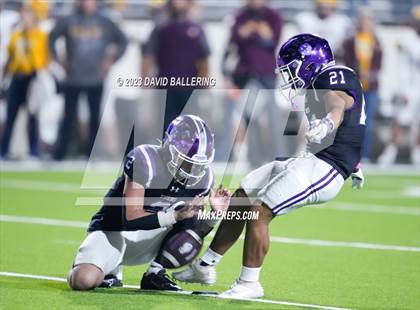 Thumbnail 2 in Bells vs. Jacksboro (UIL 3A DII Area Playoff) photogallery.