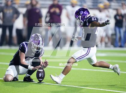 Thumbnail 1 in Bells vs. Jacksboro (UIL 3A DII Area Playoff) photogallery.