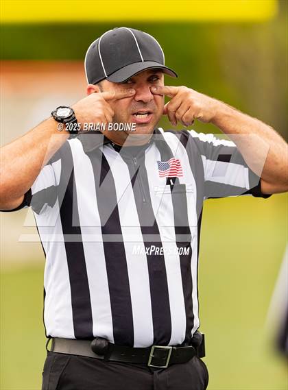 Thumbnail 3 in Aiken vs Oceanside Collegiate Academy (SCHSL 4A Round 2) photogallery.