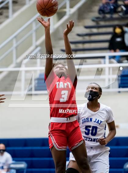 Thumbnail 2 in Jay vs Taft photogallery.